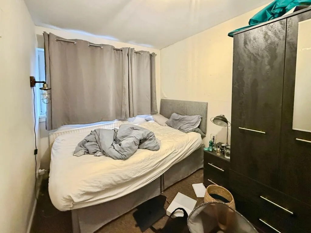 6 bedroom terraced house for rent