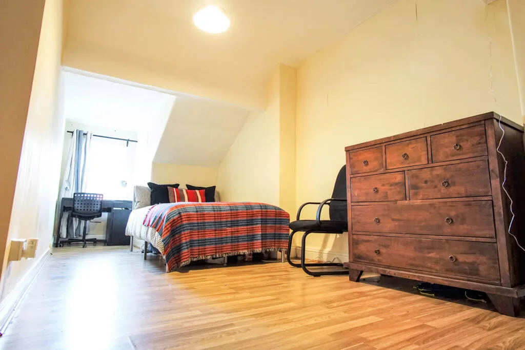 8 bedroom terraced house for rent