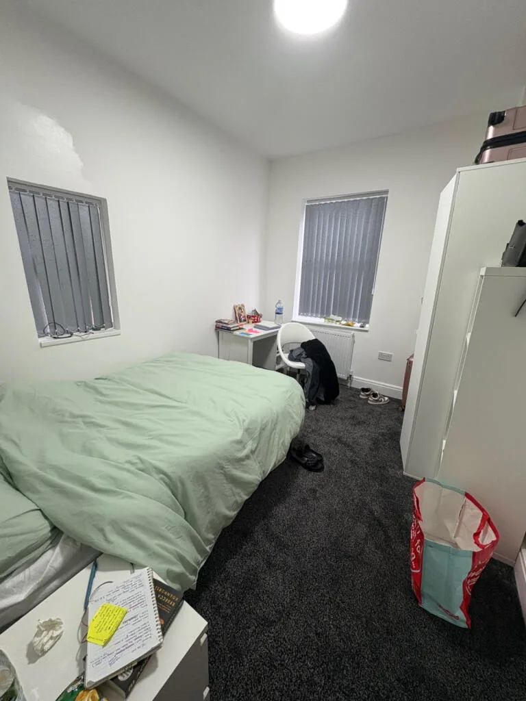 5 bedroom terraced house for rent