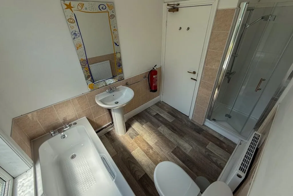 1 bedroom semi-detached house for rent