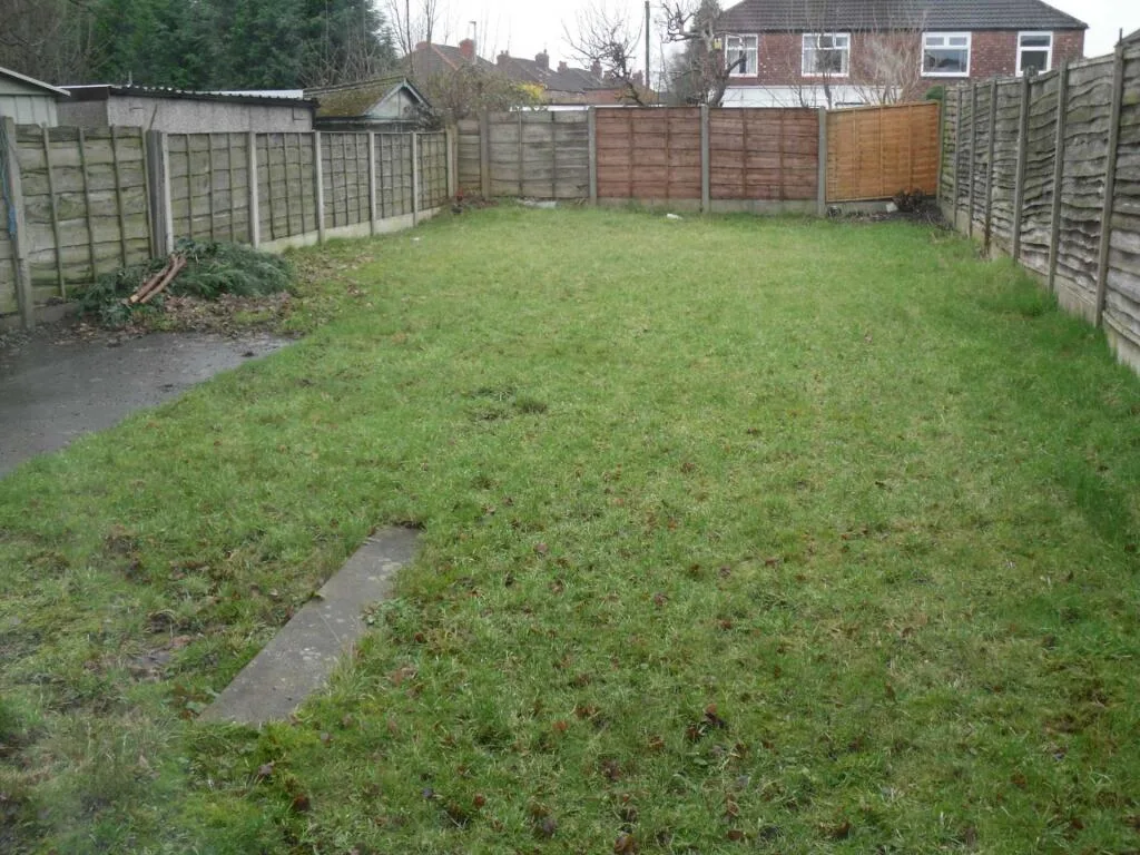 3 bedroom semi-detached house for rent