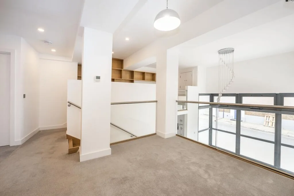 2 bedroom duplex for rent