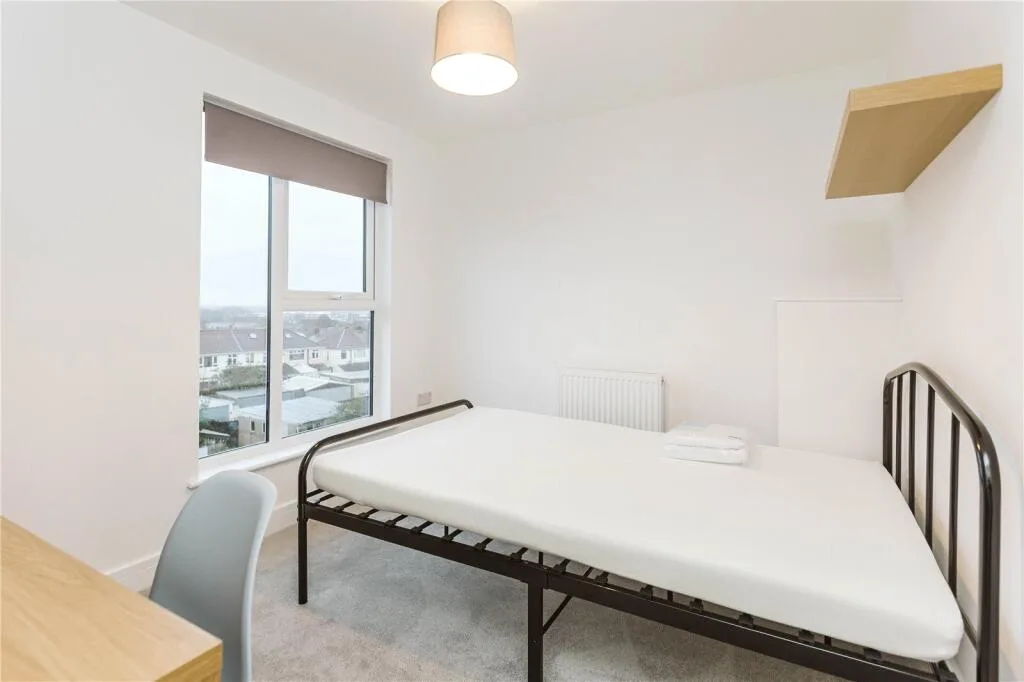 6 bedroom terraced house for rent