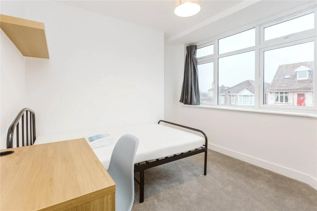 6 bedroom terraced house for rent