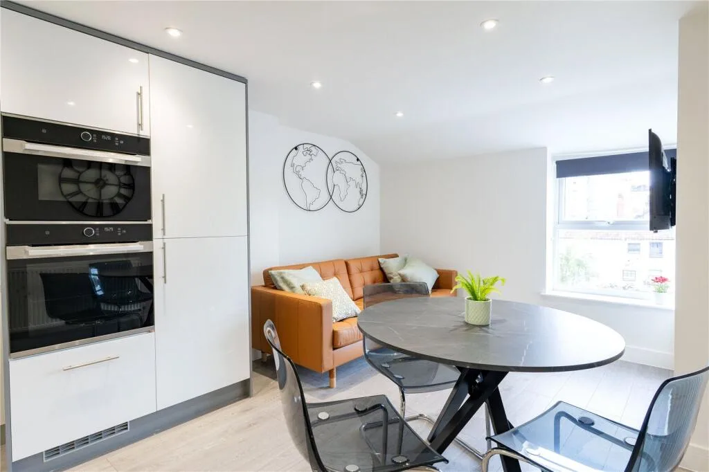 3 bedroom apartment for rent