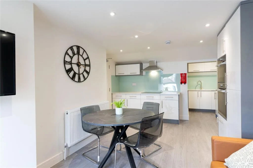 3 bedroom apartment for rent