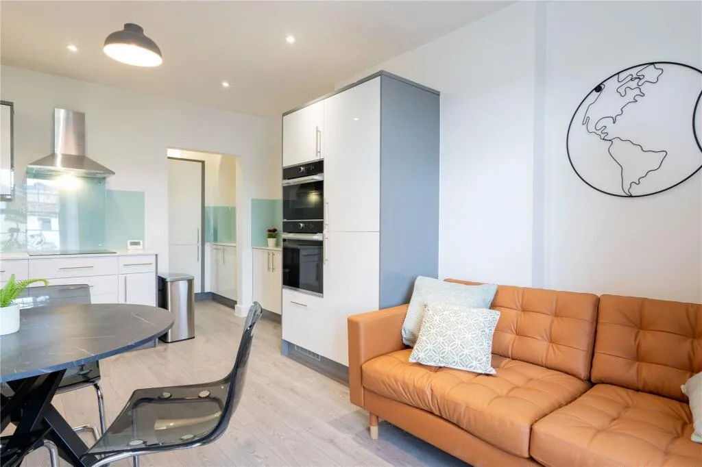 3 bedroom apartment for rent