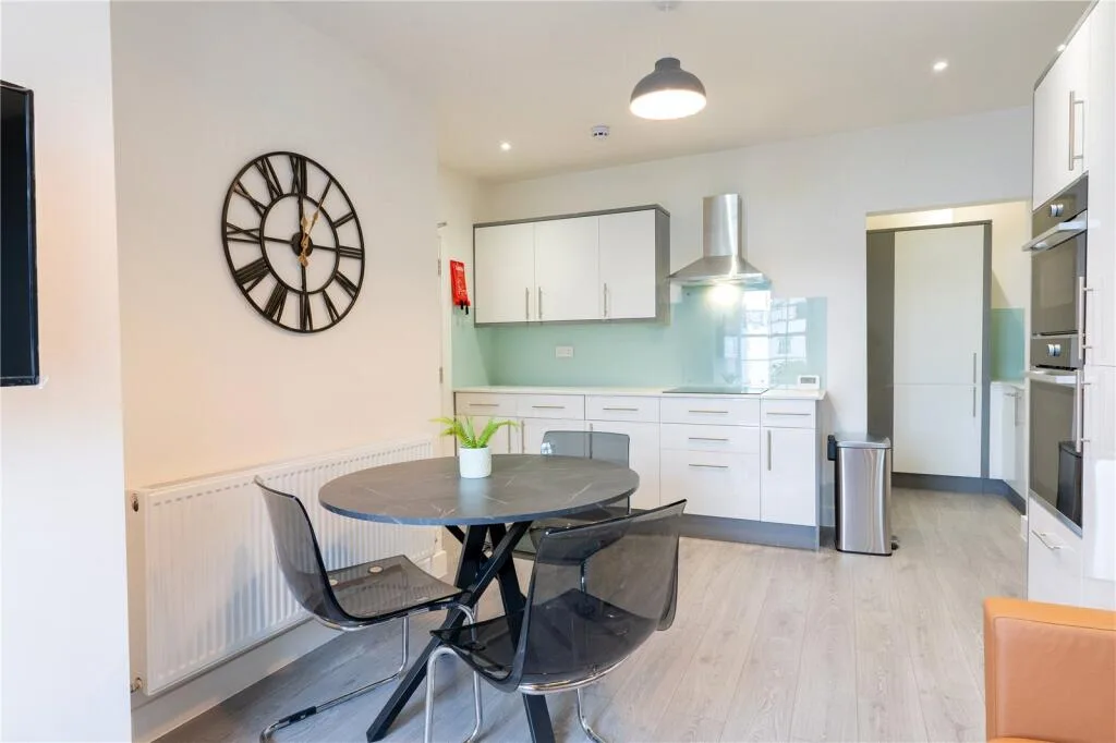 3 bedroom apartment for rent