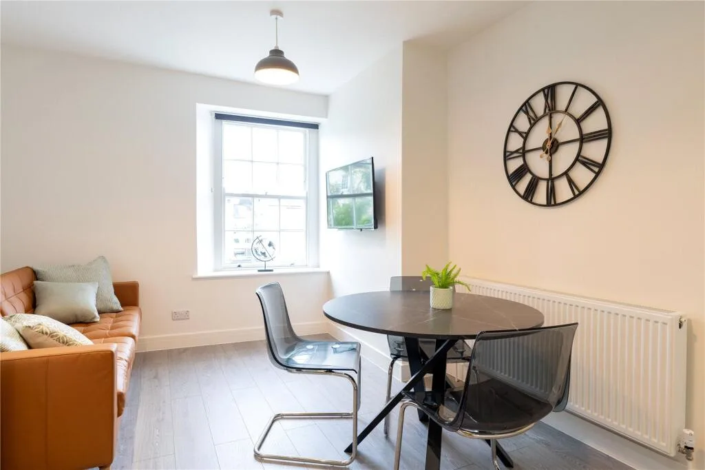 3 bedroom apartment for rent