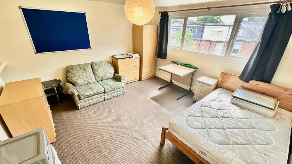5 bedroom house for rent
