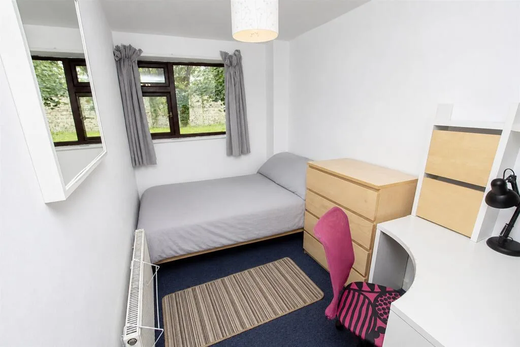 5 bedroom house for rent