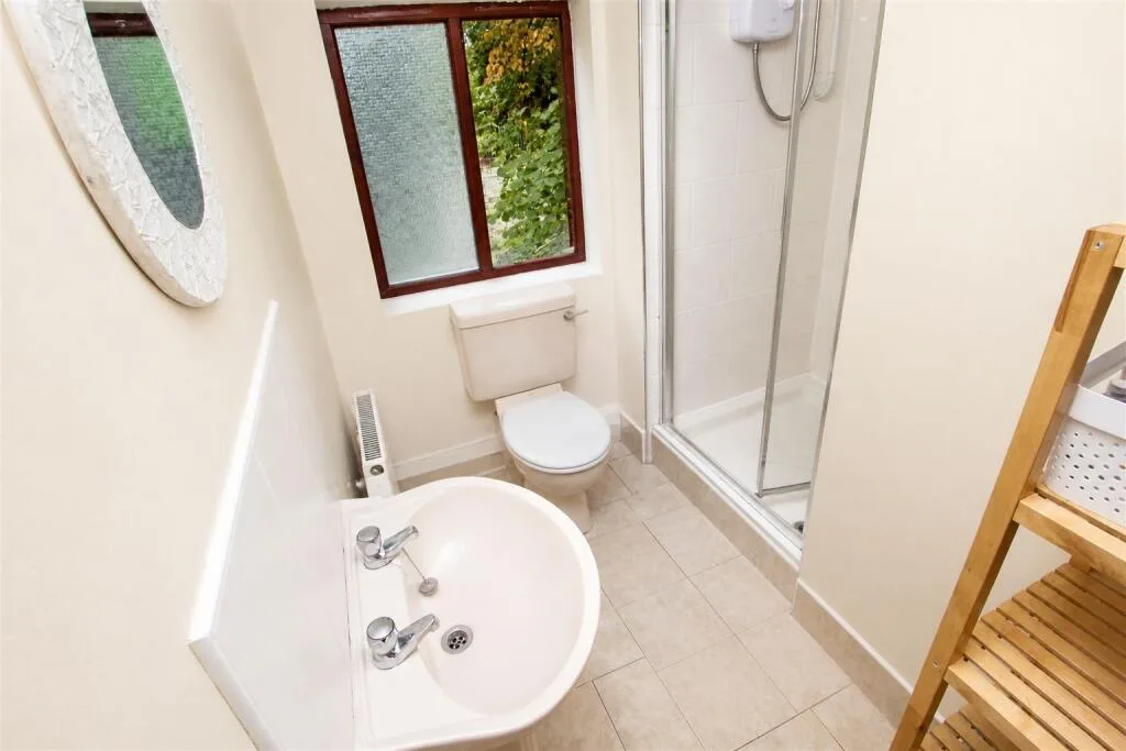 5 bedroom house for rent