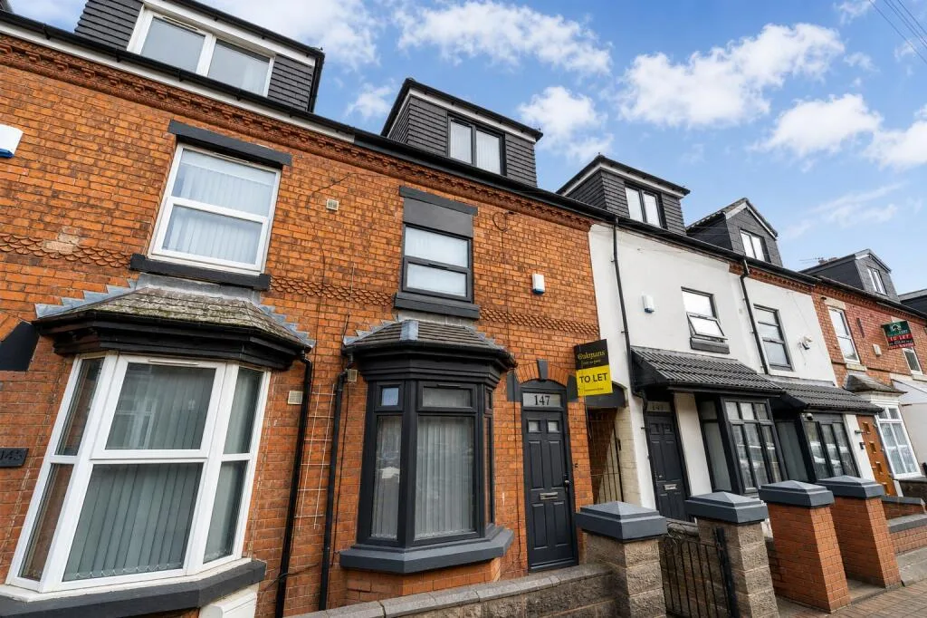 6 bedroom house for rent