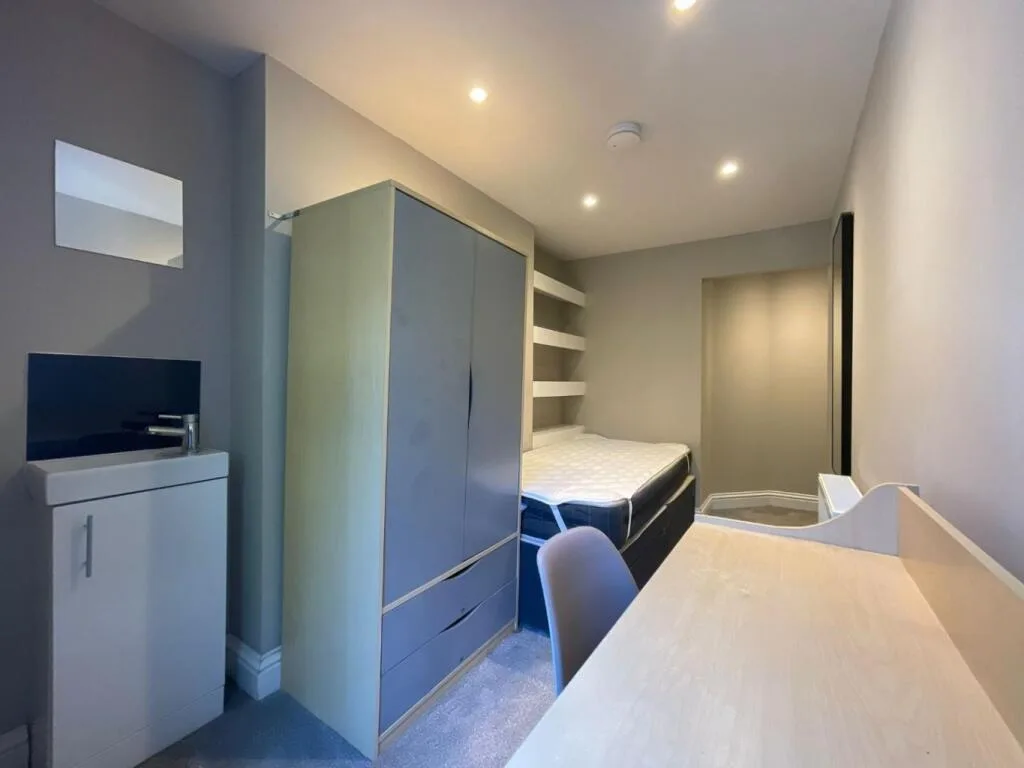 4 bedroom terraced house for rent