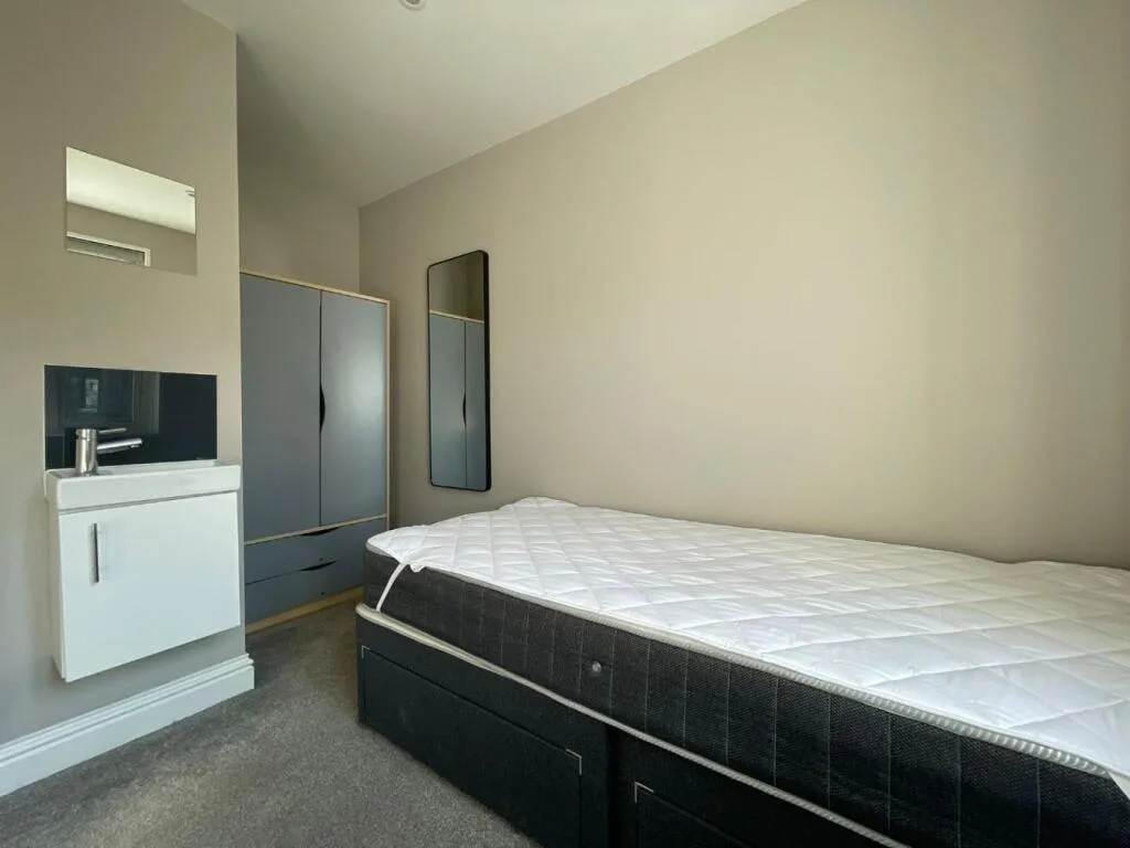 4 bedroom terraced house for rent