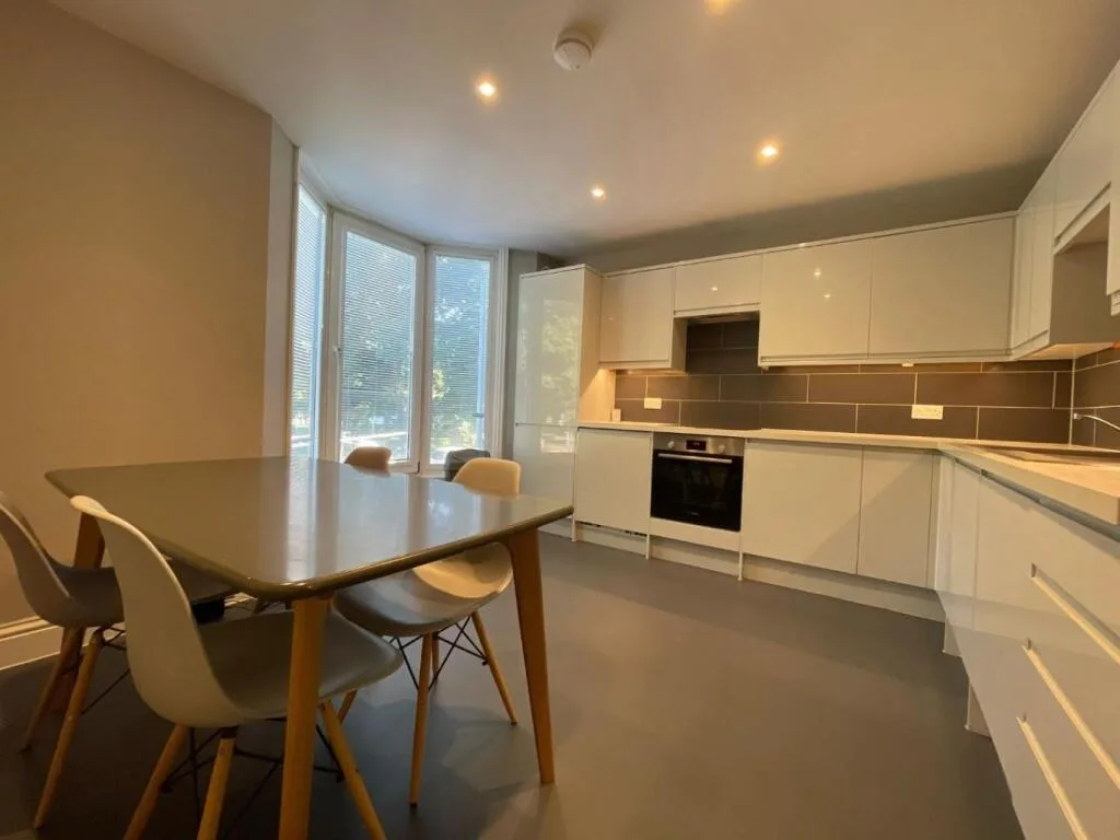 4 bedroom terraced house for rent