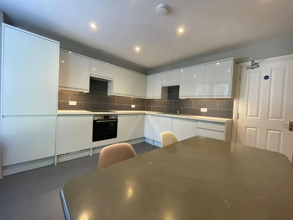 4 bedroom terraced house for rent