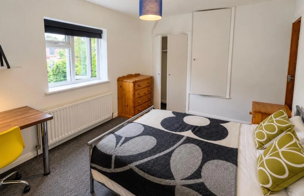 6 bedroom detached house for rent