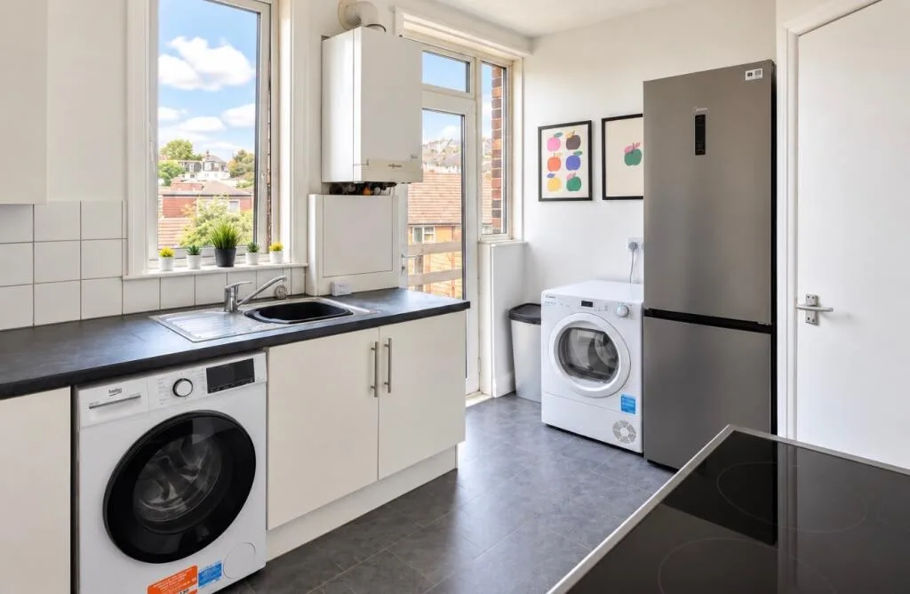 4 bedroom detached house for rent