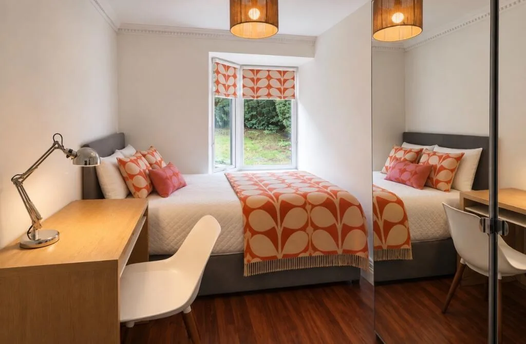 5 bedroom detached house for rent