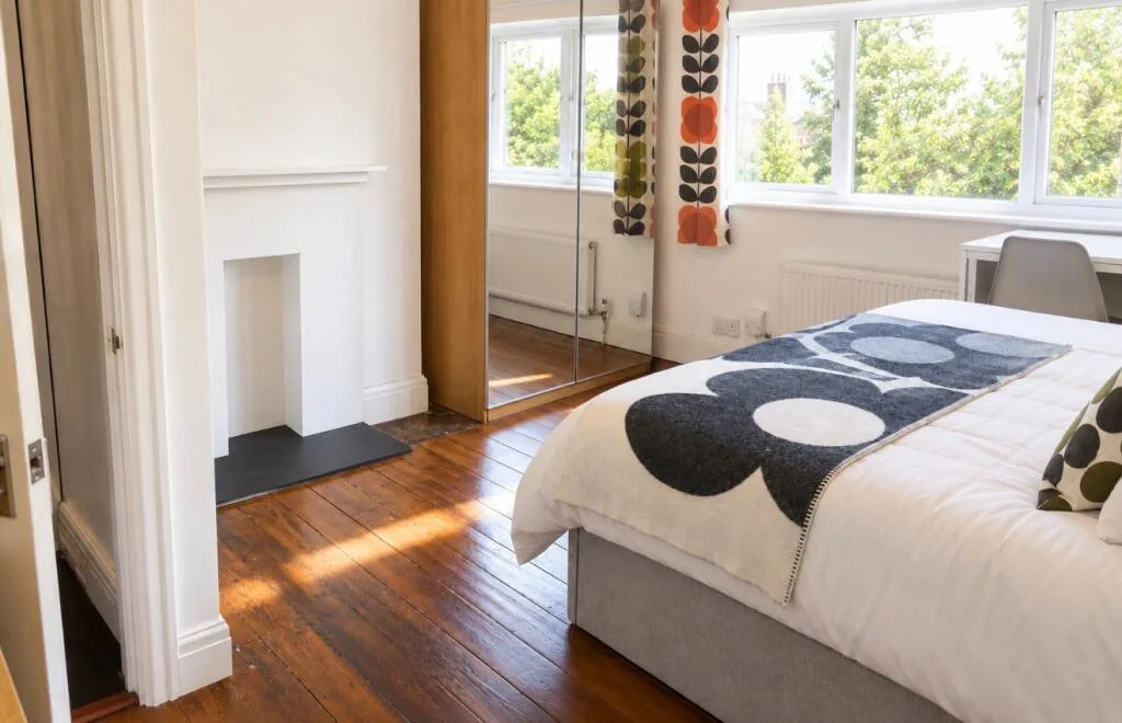5 bedroom detached house for rent