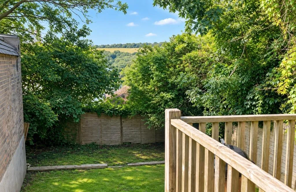 5 bedroom detached house for rent