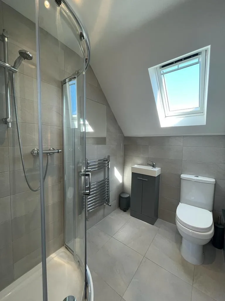 5 bedroom terraced house for rent