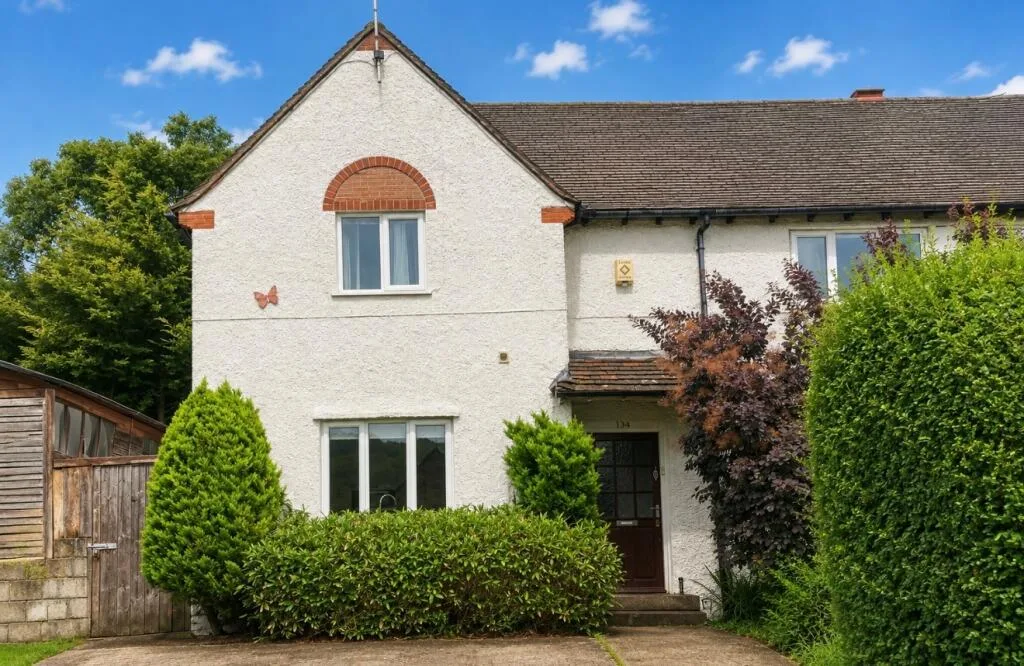 5 bedroom detached house for rent
