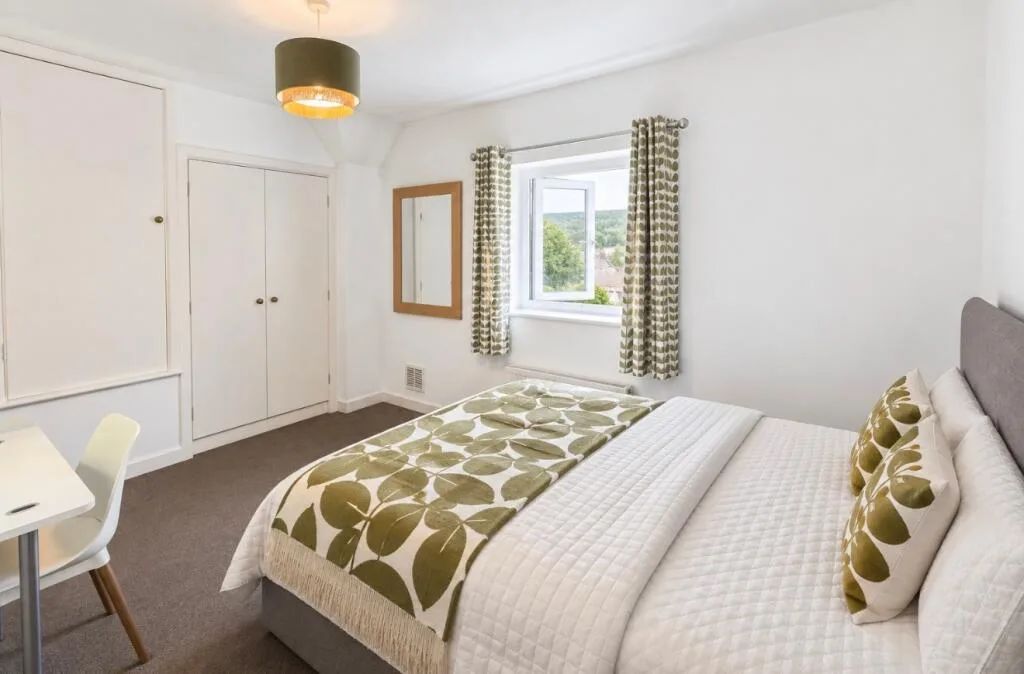 5 bedroom detached house for rent