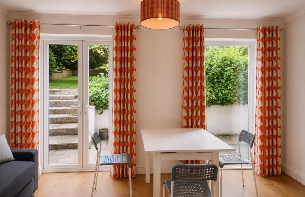 5 bedroom detached house for rent