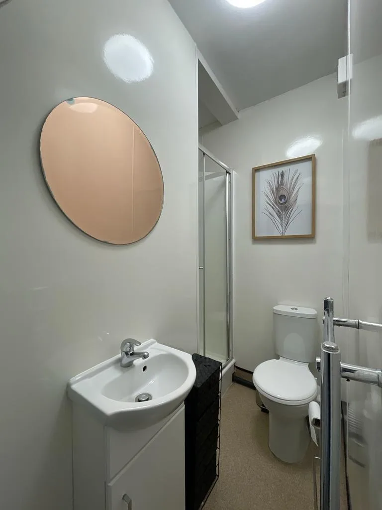 5 bedroom terraced house for rent