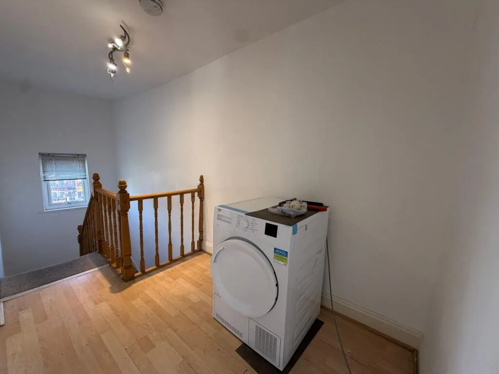 4 bedroom maisonette for rent