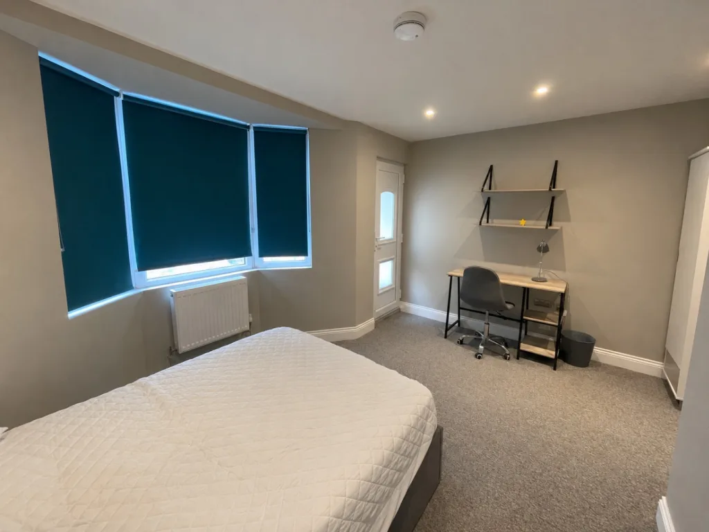 6 bedroom terraced house for rent