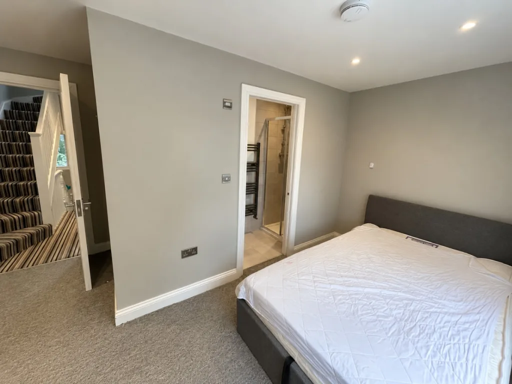 6 bedroom terraced house for rent