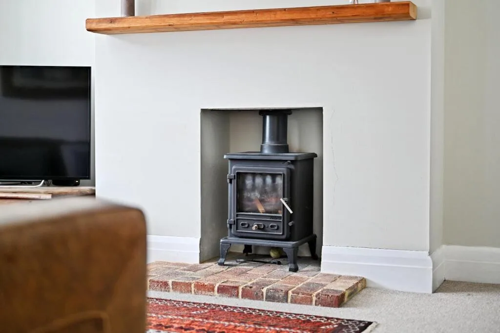 3 bedroom semi-detached house for rent