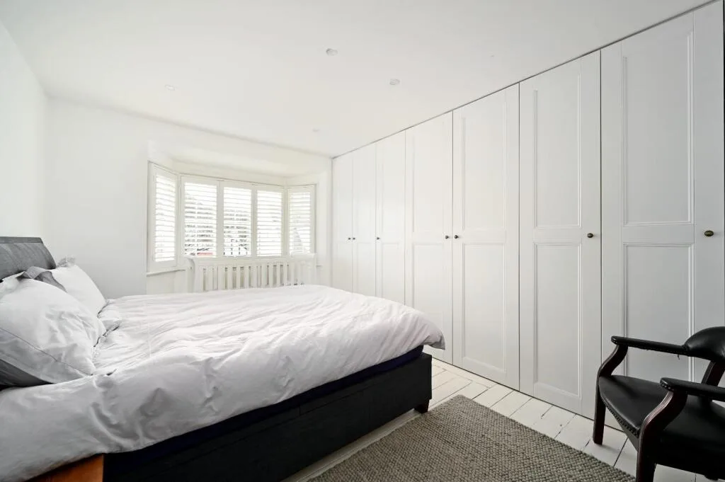 3 bedroom semi-detached house for rent