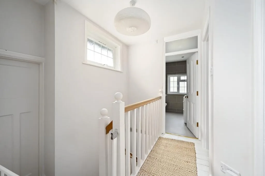 3 bedroom semi-detached house for rent