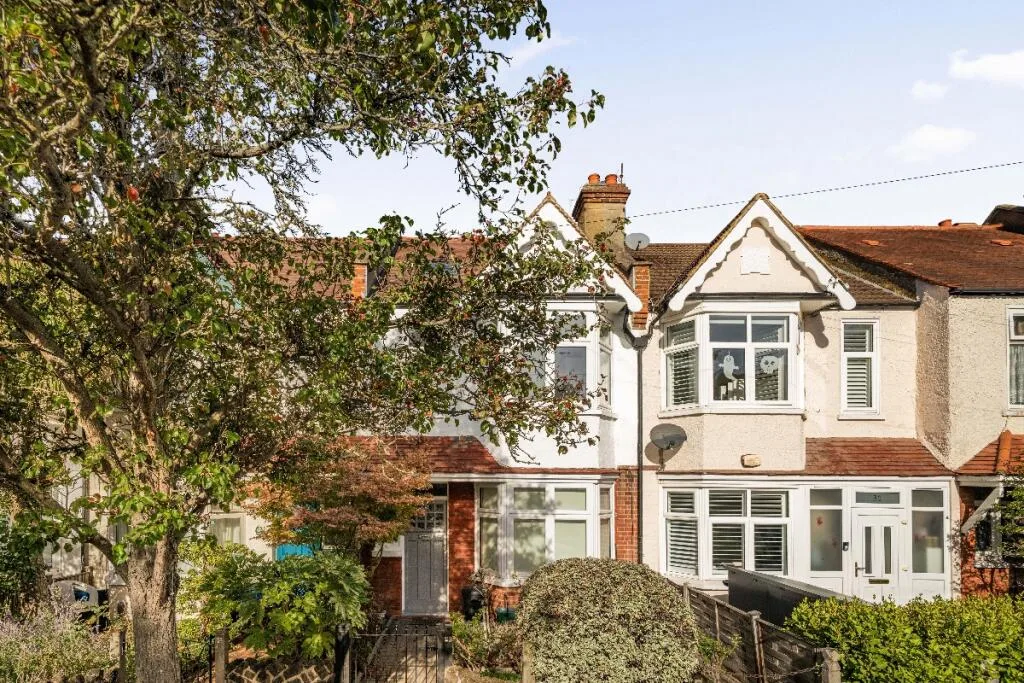 4 bedroom terraced house for rent
