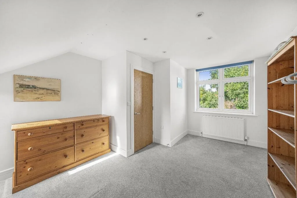 4 bedroom terraced house for rent