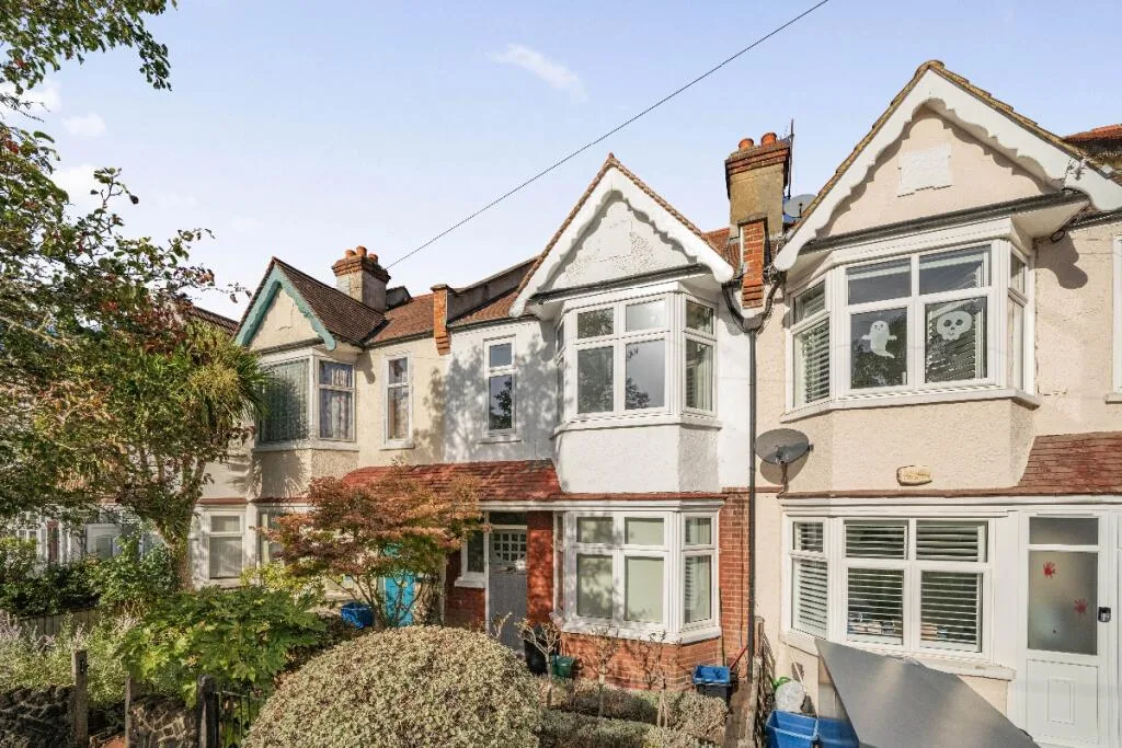 4 bedroom terraced house for rent