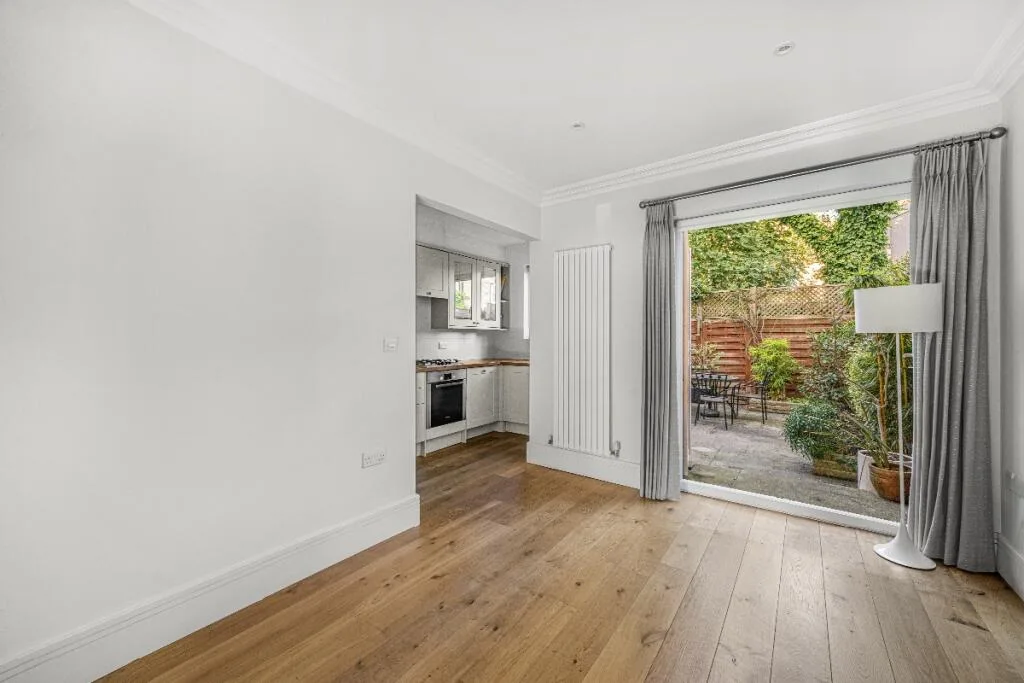 4 bedroom terraced house for rent