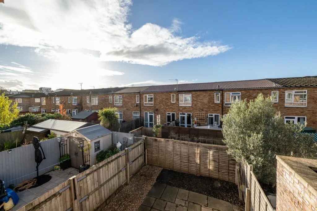 2 bedroom terraced house for rent