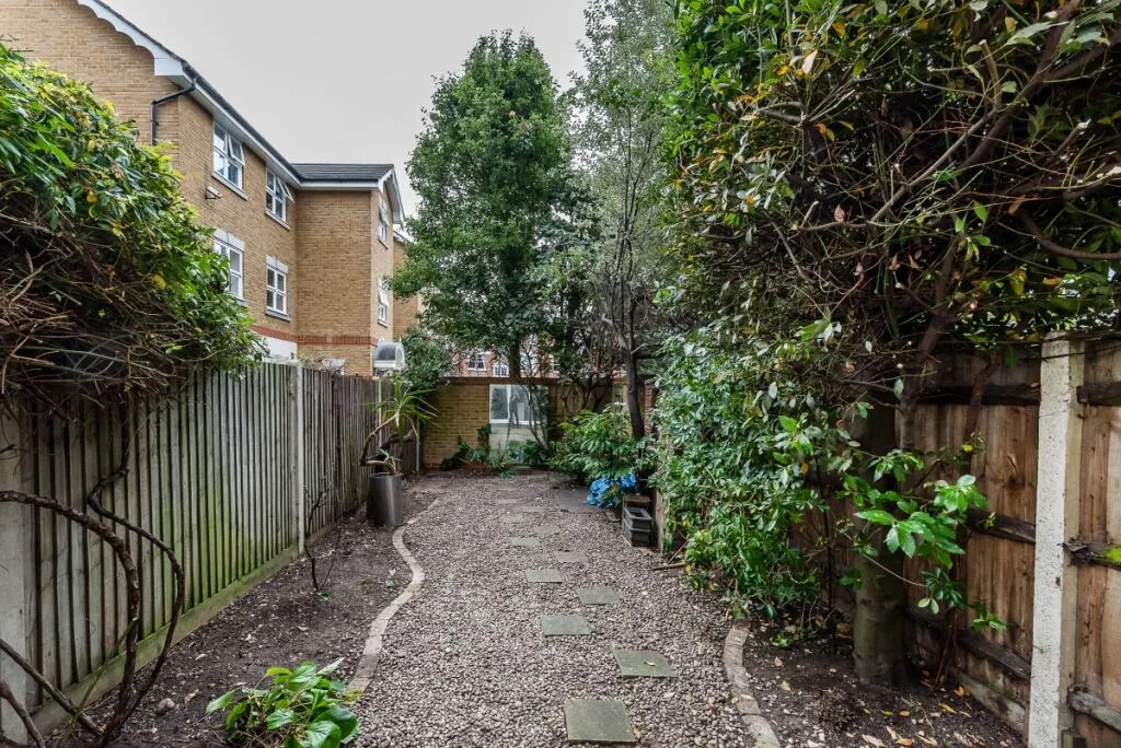 2 bedroom terraced house for rent