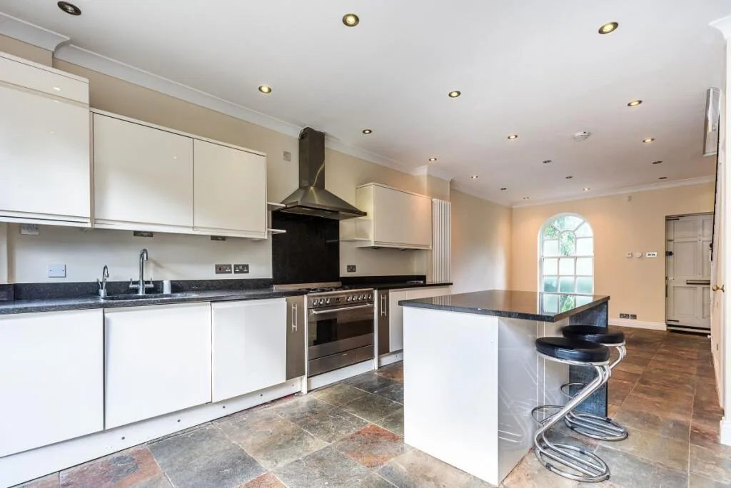 2 bedroom terraced house for rent
