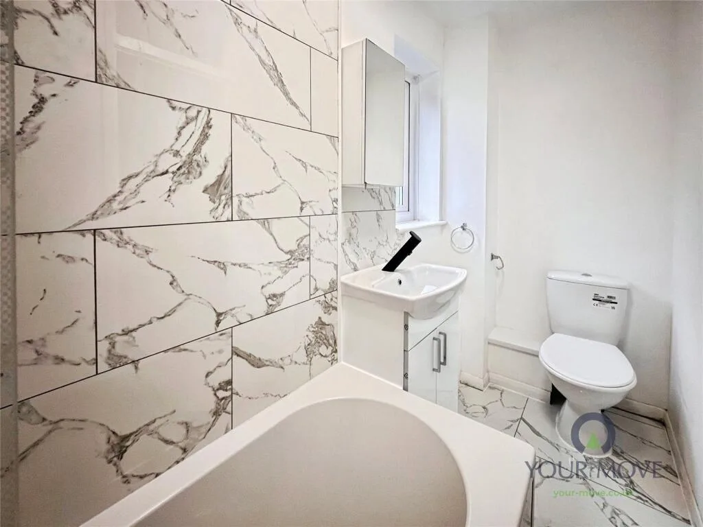2 bedroom semi-detached house for rent