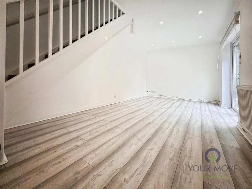 2 bedroom semi-detached house for rent