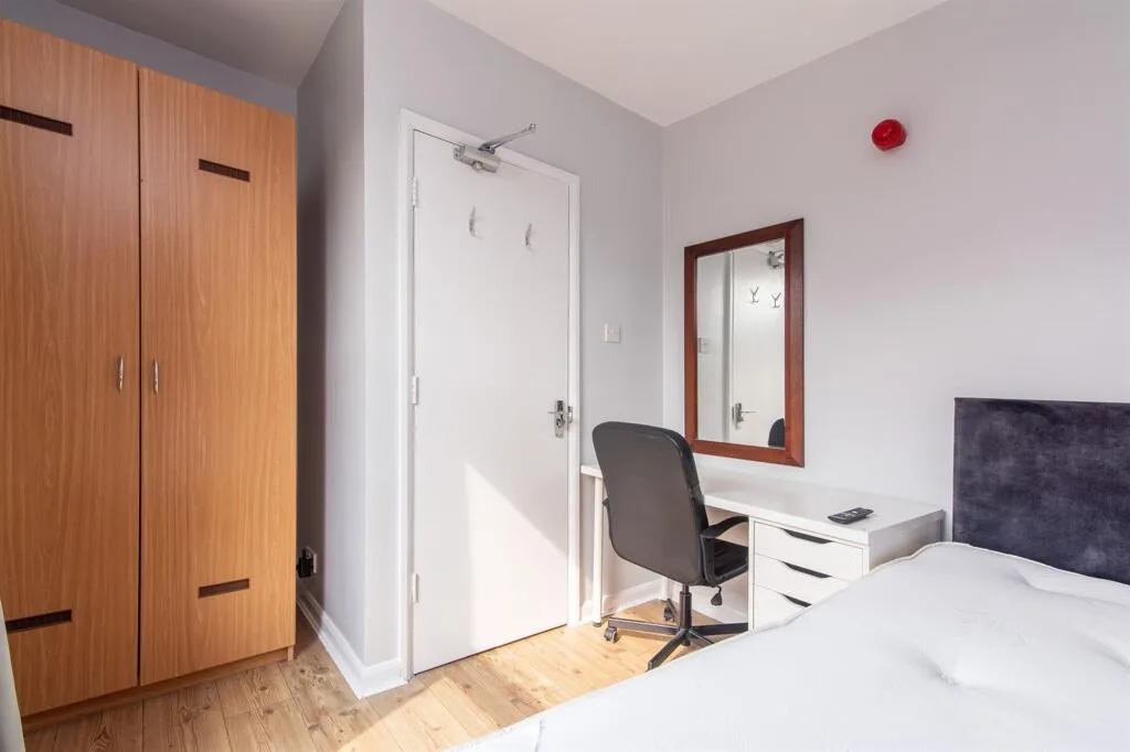 1 bedroom end of terrace house for rent