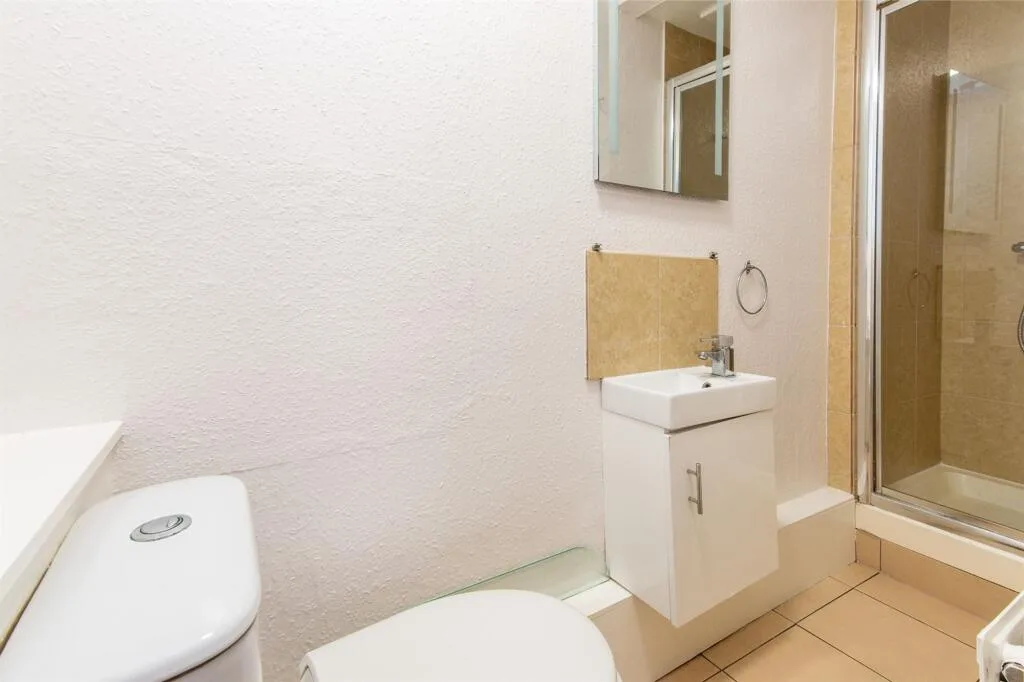 1 bedroom end of terrace house for rent