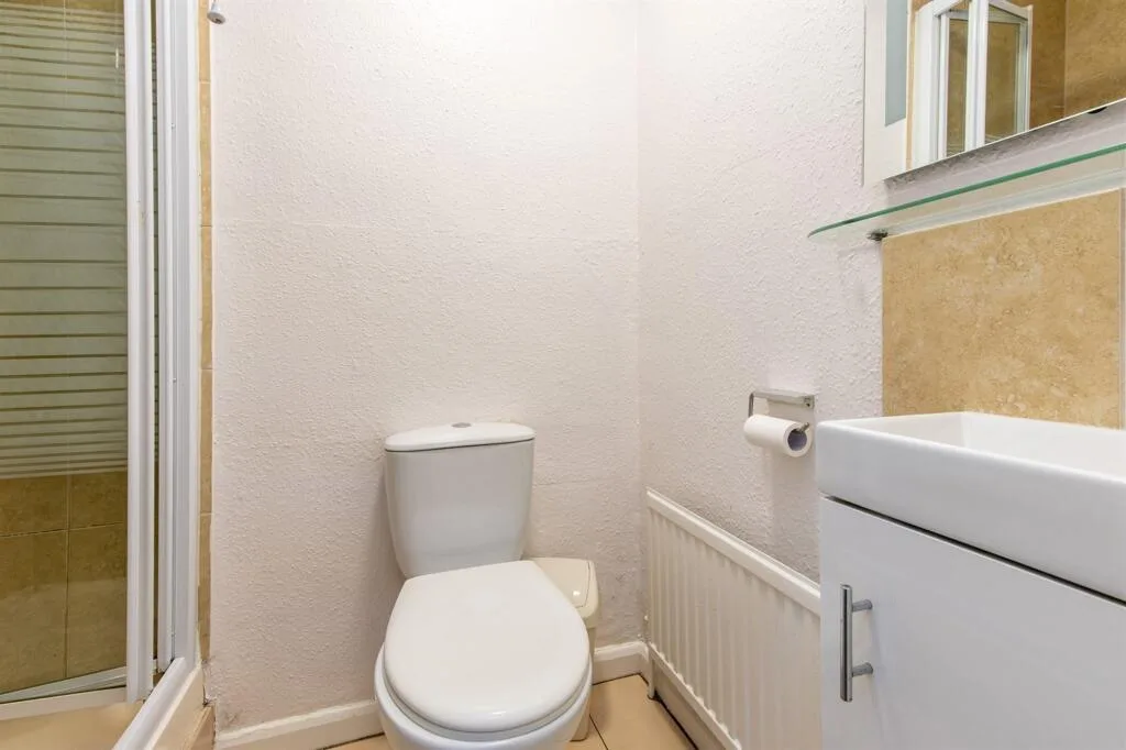 1 bedroom end of terrace house for rent