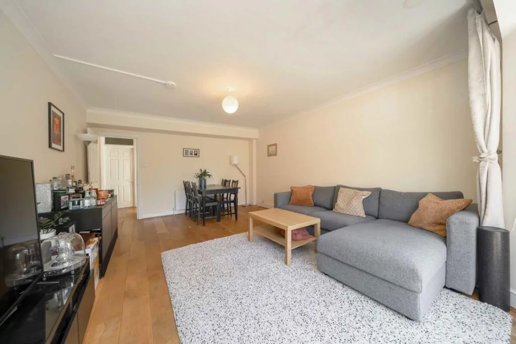 3 bedroom flat for rent